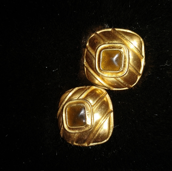 Jewelery - Picture 7 of 12